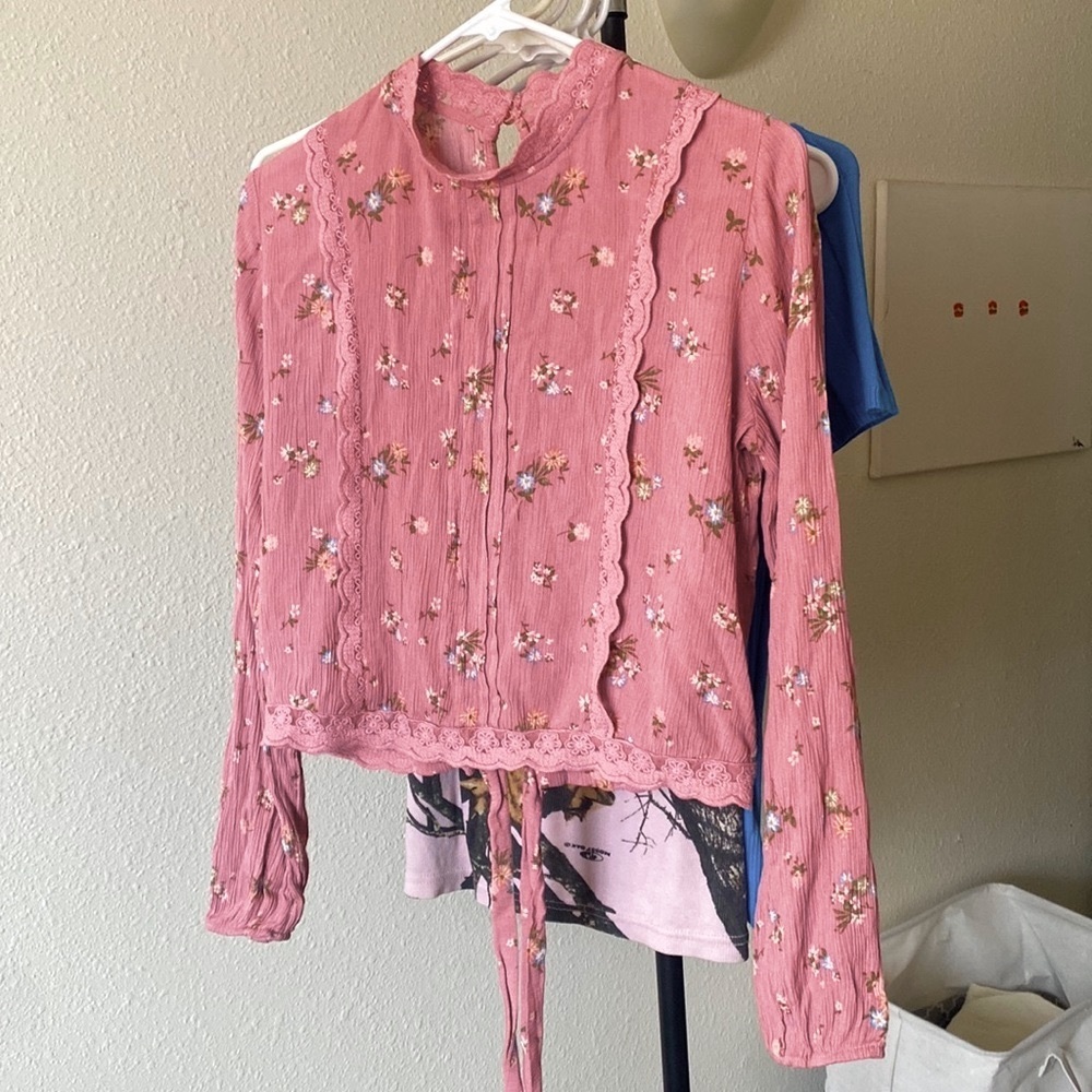 Pink Floral Long Sleeve Shirt 💗